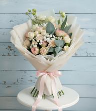 Букет цветов из:  Розы и Лизиантусы #REPLACE_PRED# Песчанке