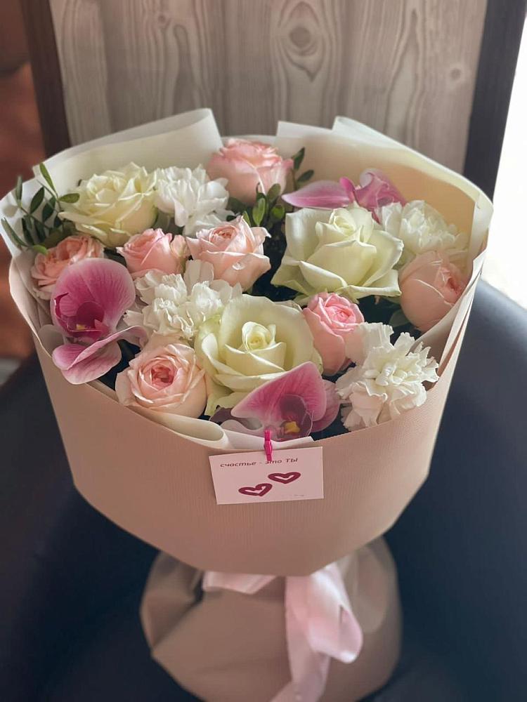 Букет цветов из: Орхидеи, Розы и Гвоздики в Песчанке