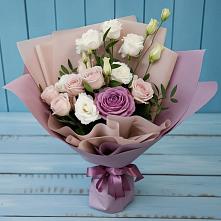 Букет цветов из:  Розы и Лизиантусы #REPLACE_PRED# Песчанке