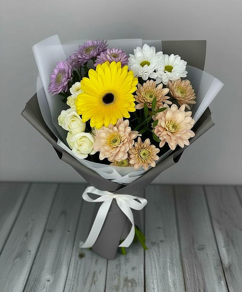 Букет цветов из: Розы, Герберы и Хризантемы в Песчанке