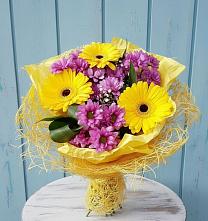 Букет цветов из:  Хризантемы и Герберы в Песчанке