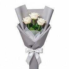 Букет 3 белые розы в Песчанке