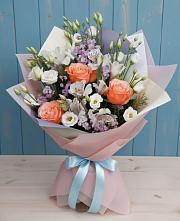 Букет цветов из:  Лизиантусы, Розы, Альстромерии и Гипсофила #REPLACE_PRED# Песчанке
