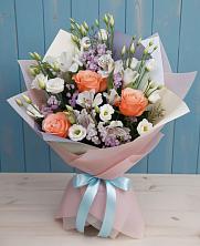 Букет цветов из:  Лизиантусы, Розы, Альстромерии и Гипсофила в Песчанке