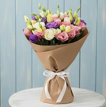 Букет цветов из:  Лизиантусы в Песчанке