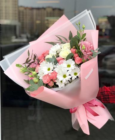 Букет цветов из: Розы, Лизиантусы и Хризантемы в Песчанке