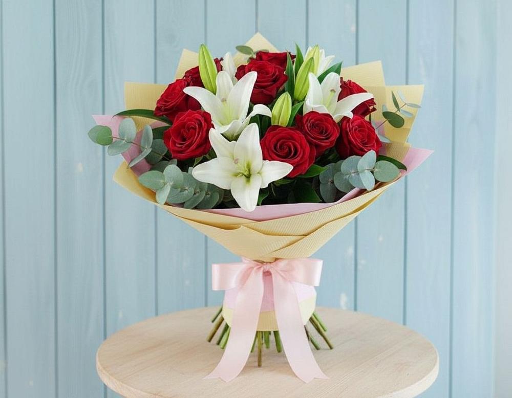 Букет цветов из: Лилии и Розы в Песчанке